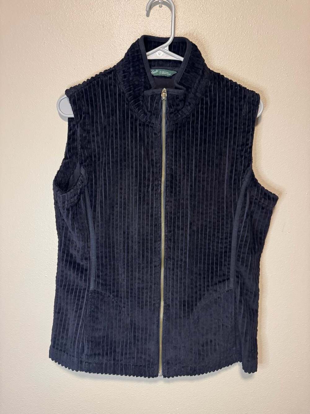 Women’s Woolrich Corduroy Vest Size M Black Full Zip